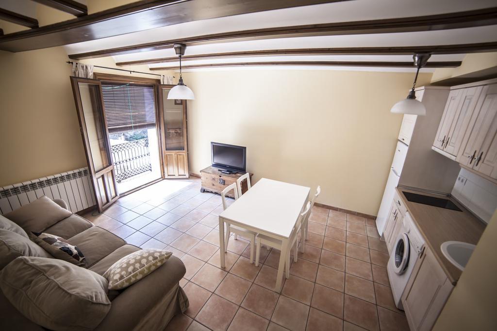 Apartamentos Cine Capicol 아바라신 외부 사진